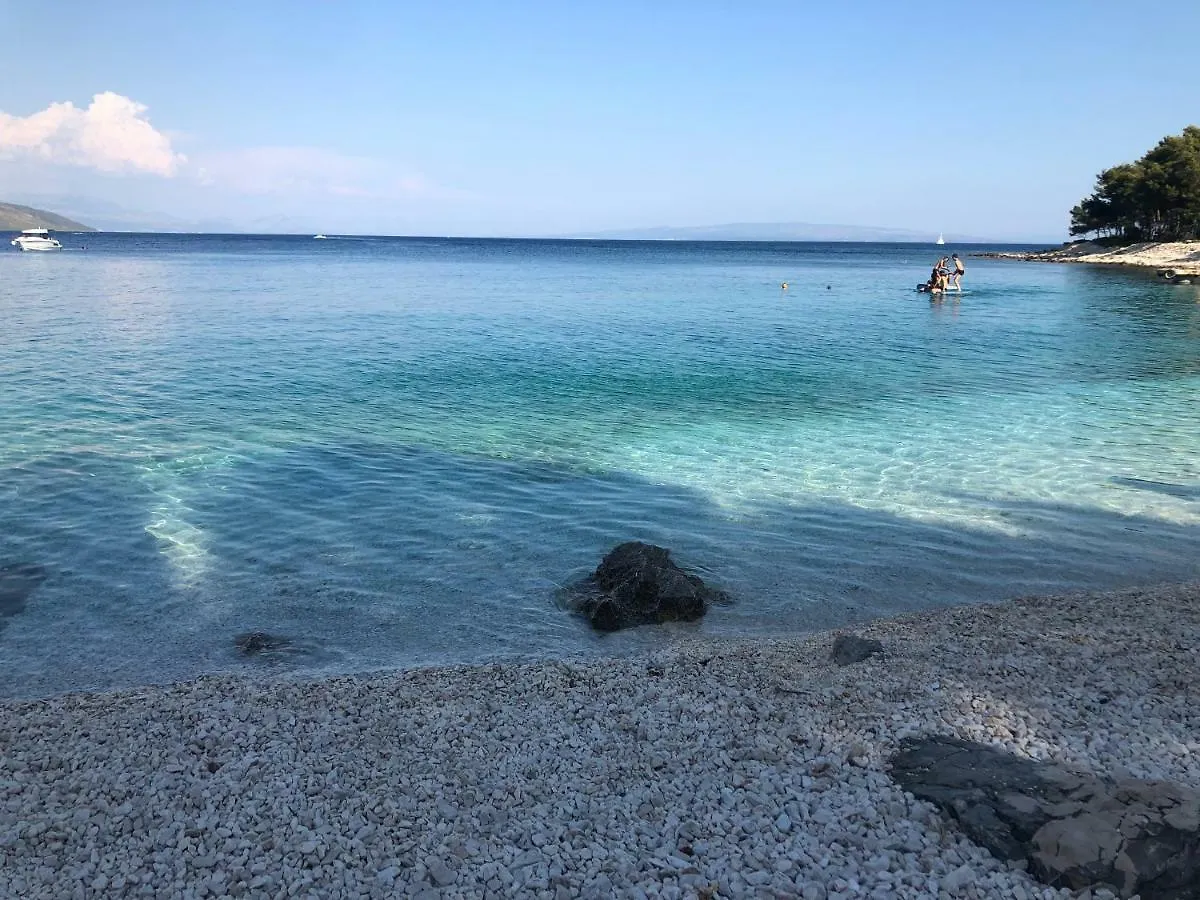 דירות טרוגיר Bona Dea Seaside